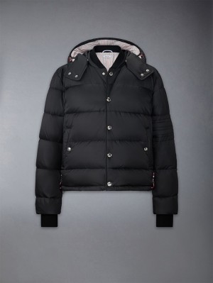 Thom Browne Downfilled 4-bar Hooded Bomber Men Jackets Black | KPU93J16174