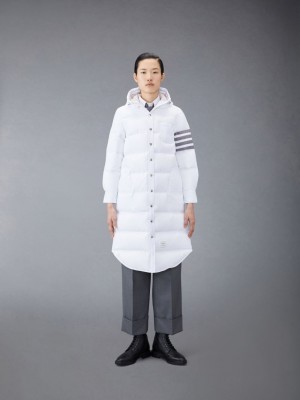 Thom Browne Downfilled Ripstop 4-Bar Hooded Shirtdress Women Coats White | EGU59B83084