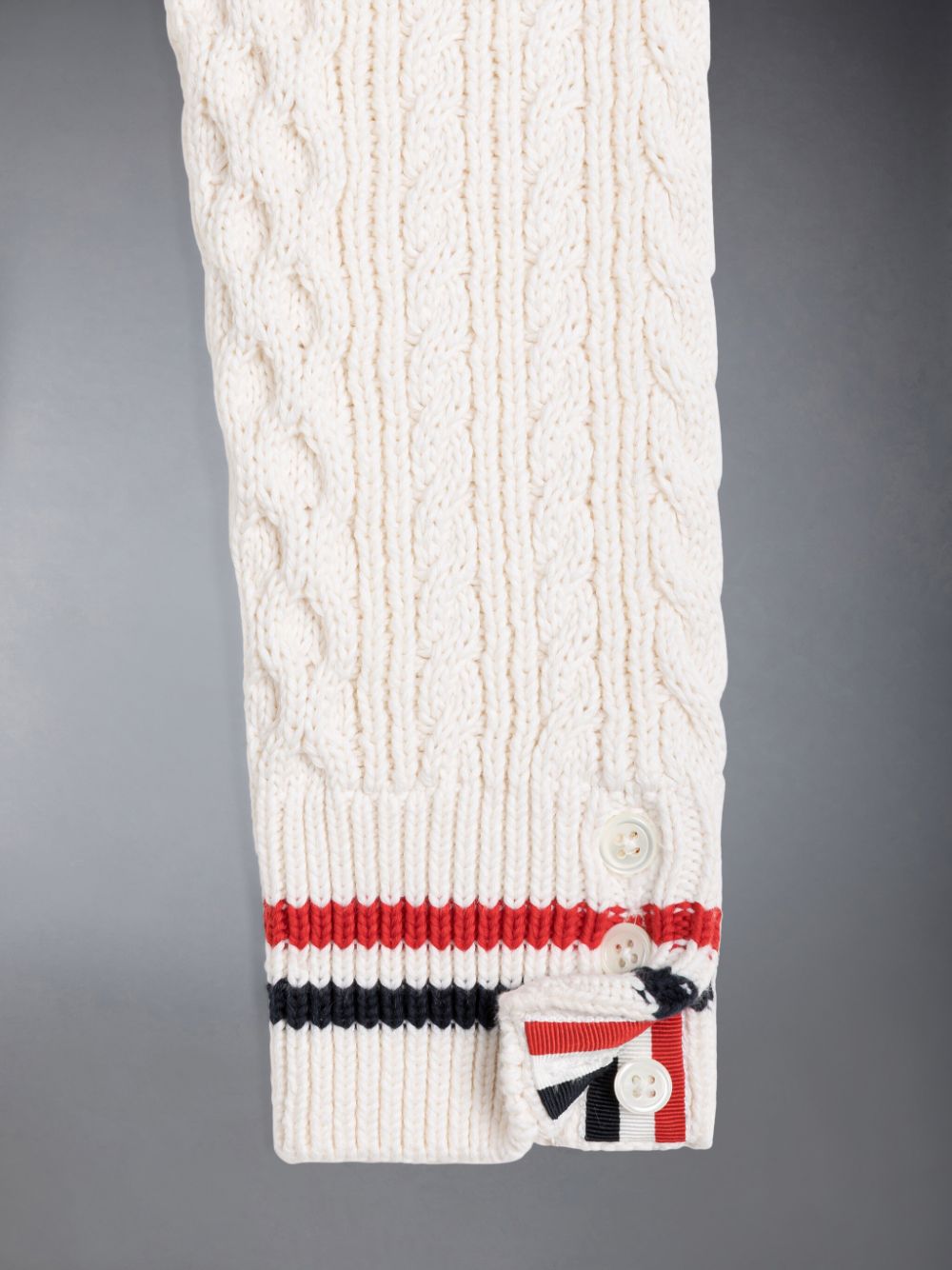 Thom Browne ARAN CABLE CRICKET STRIPE V-NECK Boys's Pullover White | VHT18X75917