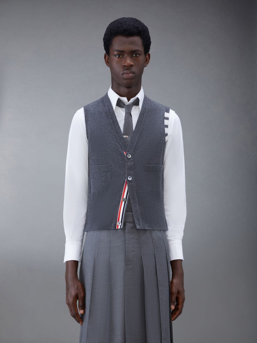 Thom Browne Cashmere 4-Bar Classic V-Neck Cardigan Men Vest Grey | DJJ63L39697