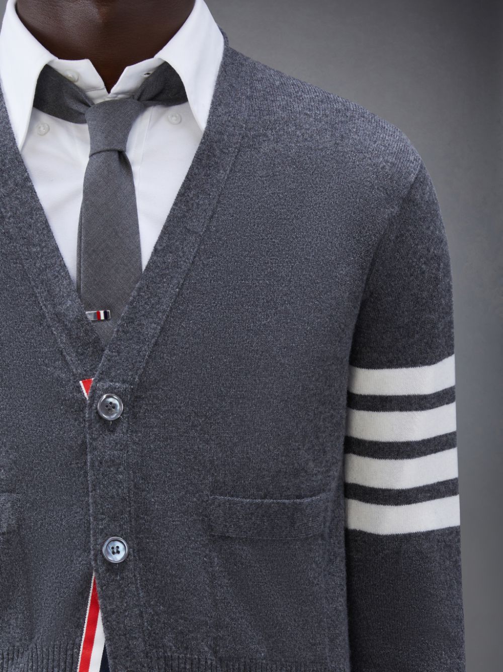 Thom Browne Cashmere 4-Bar Classic V-Neck Men Cardigan Grey | LBD84L20046