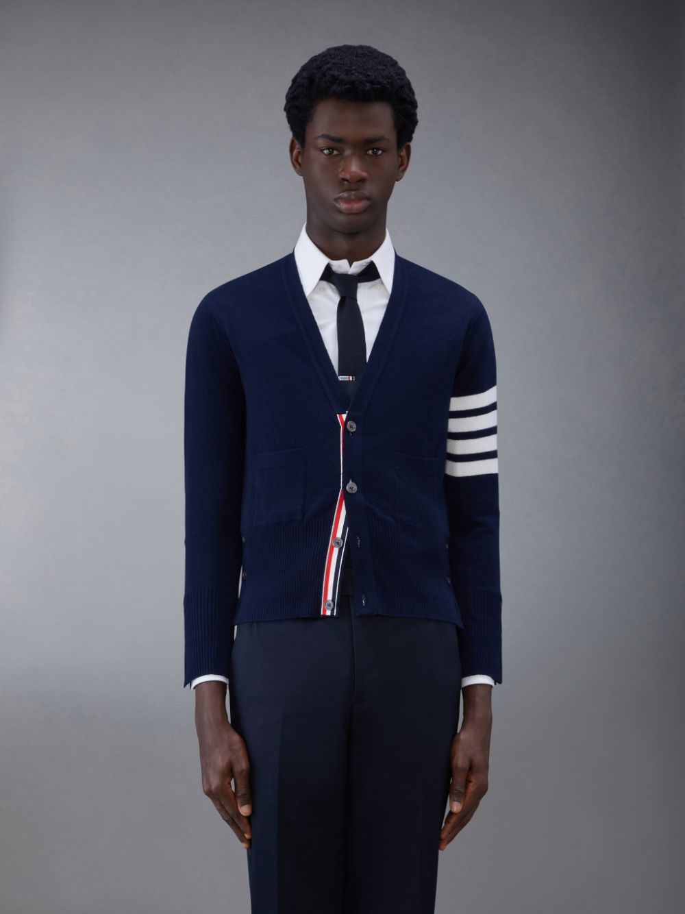 Thom Browne Cashmere 4-Bar Classic V-Neck Men Cardigan Blue | CVO85S34565