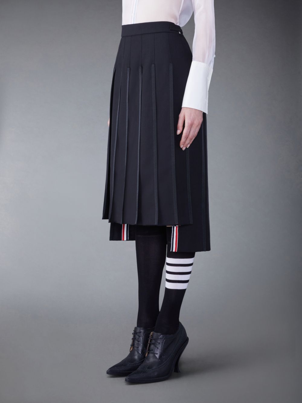 Thom Browne Classic Tipping Pleated Women Skirts Black | ZKF16W06857