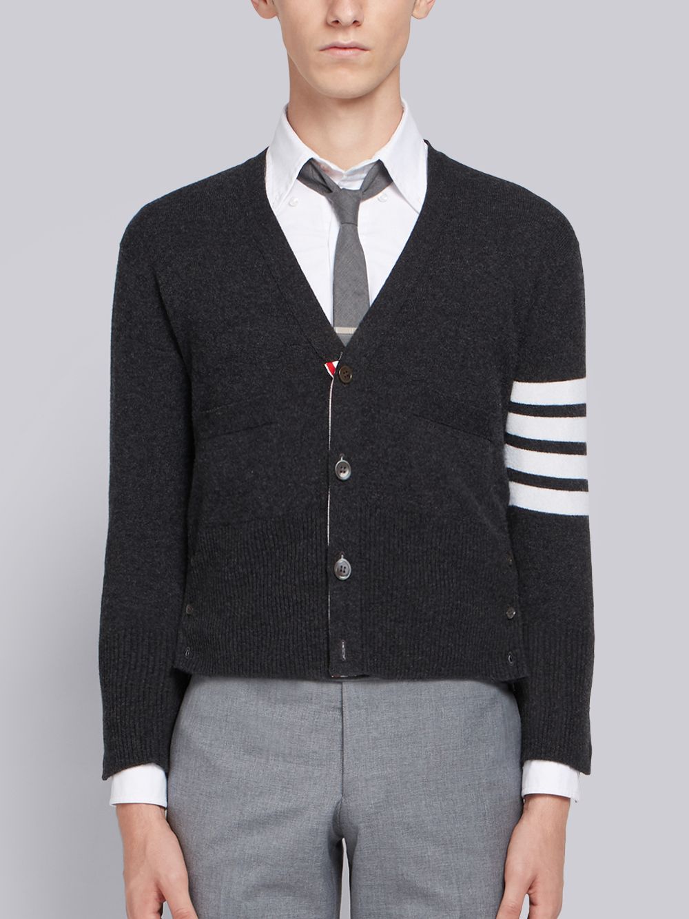 Thom Browne Dark Cashmere 4-Bar Short V-Neck Men Cardigan Grey | HPW91U30924