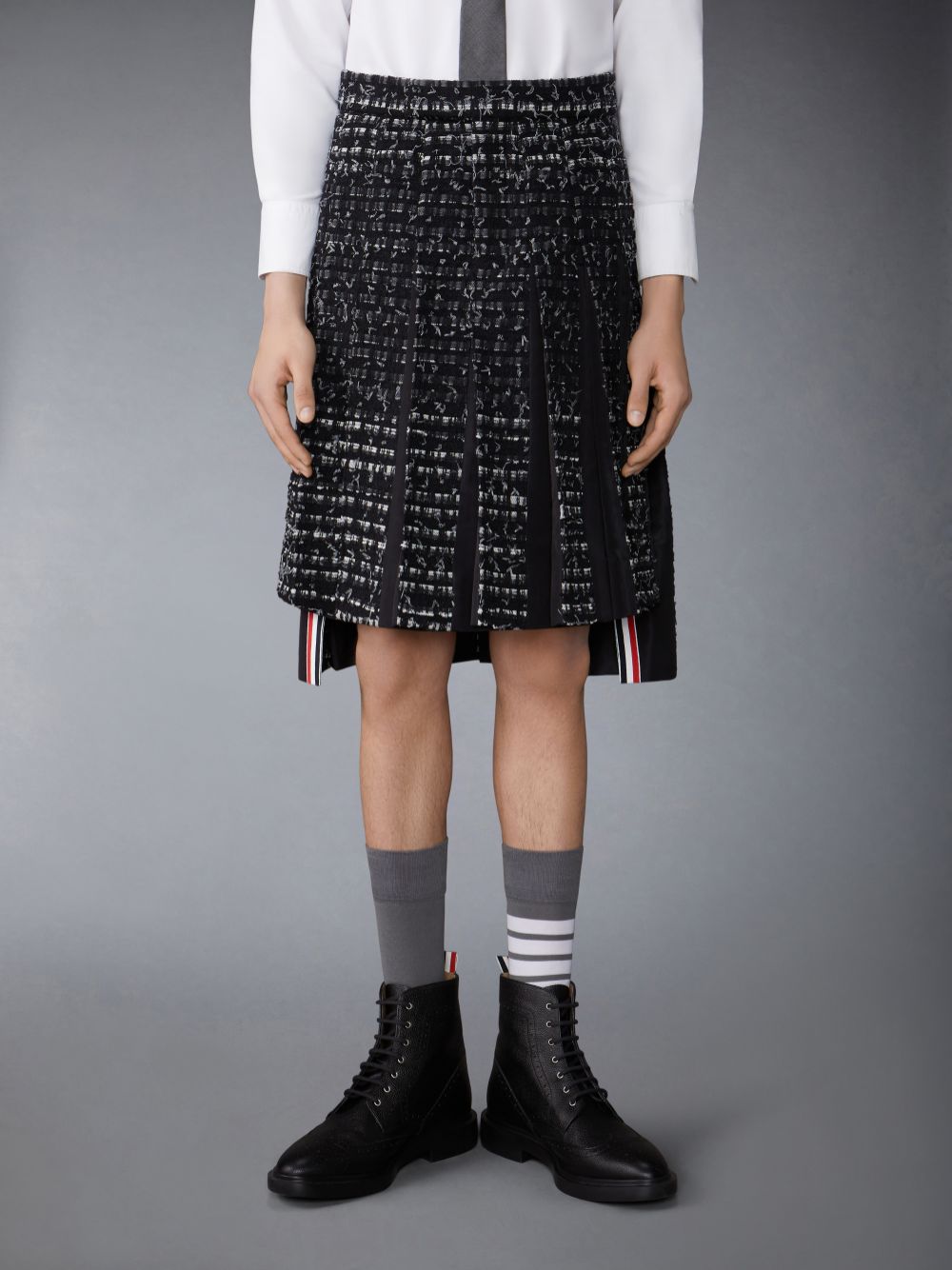 Thom Browne Denim Ribbon Tweed Classic Rise Midi Pleated Men Skirts Black | WVA38F93001