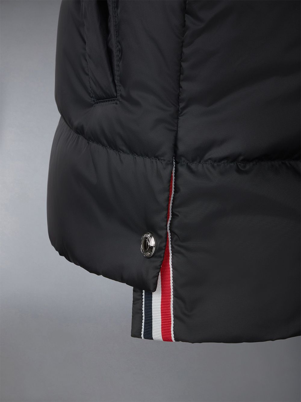 Thom Browne Downfilled 4-bar Ski Men Vest Black | SXO51F87893