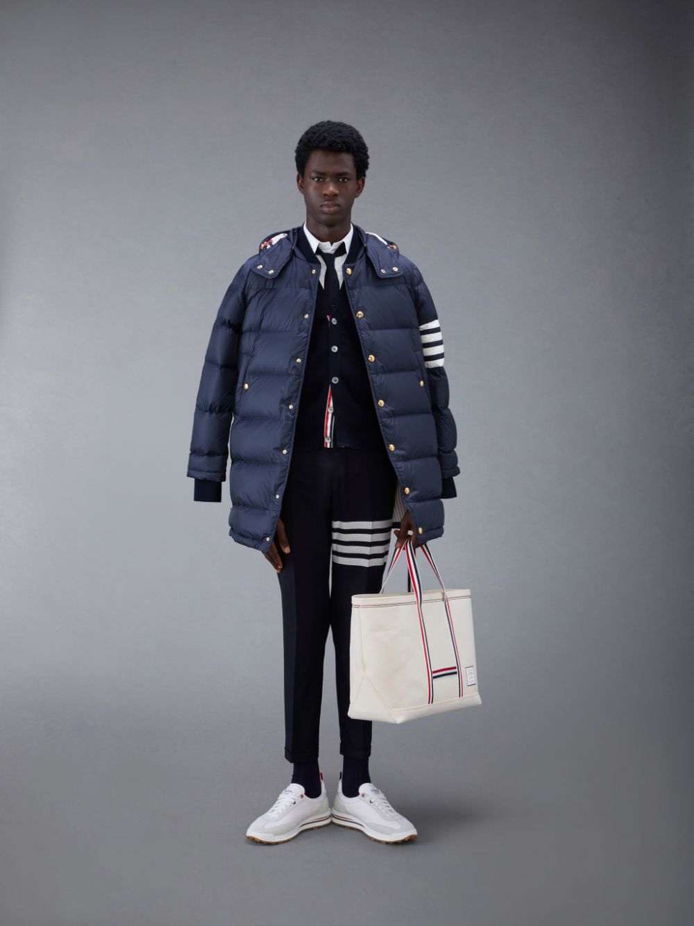 Thom Browne Downfilled Nylon 4-Bar Hooded Men Coats Blue | EAY38X56639