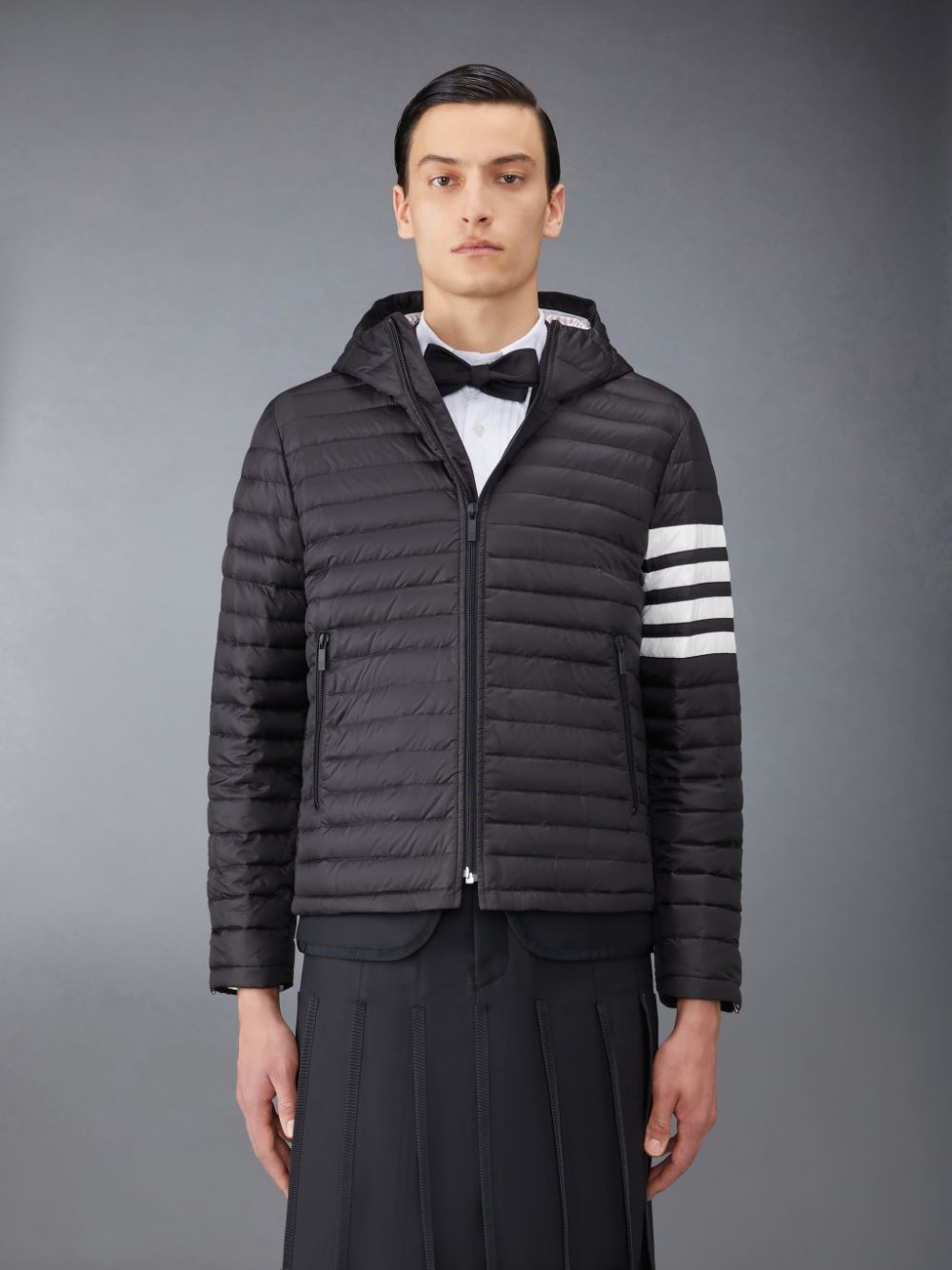 Thom Browne Downfilled Nylon Quilted Hooded Men Jackets Black | JBD69X71468