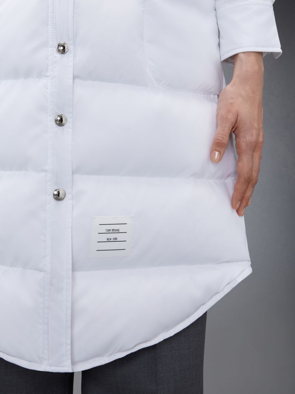 Thom Browne Downfilled Ripstop 4-Bar Hooded Shirtdress Women Coats White | EGU59B83084