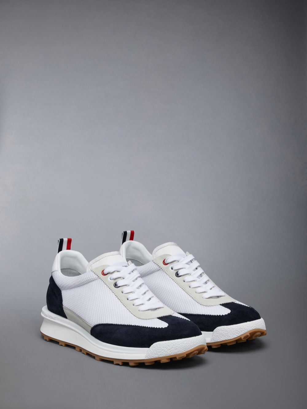 Thom Browne FINE SUEDE TECH RUNNER Men Sneakers White | PXH95X36248