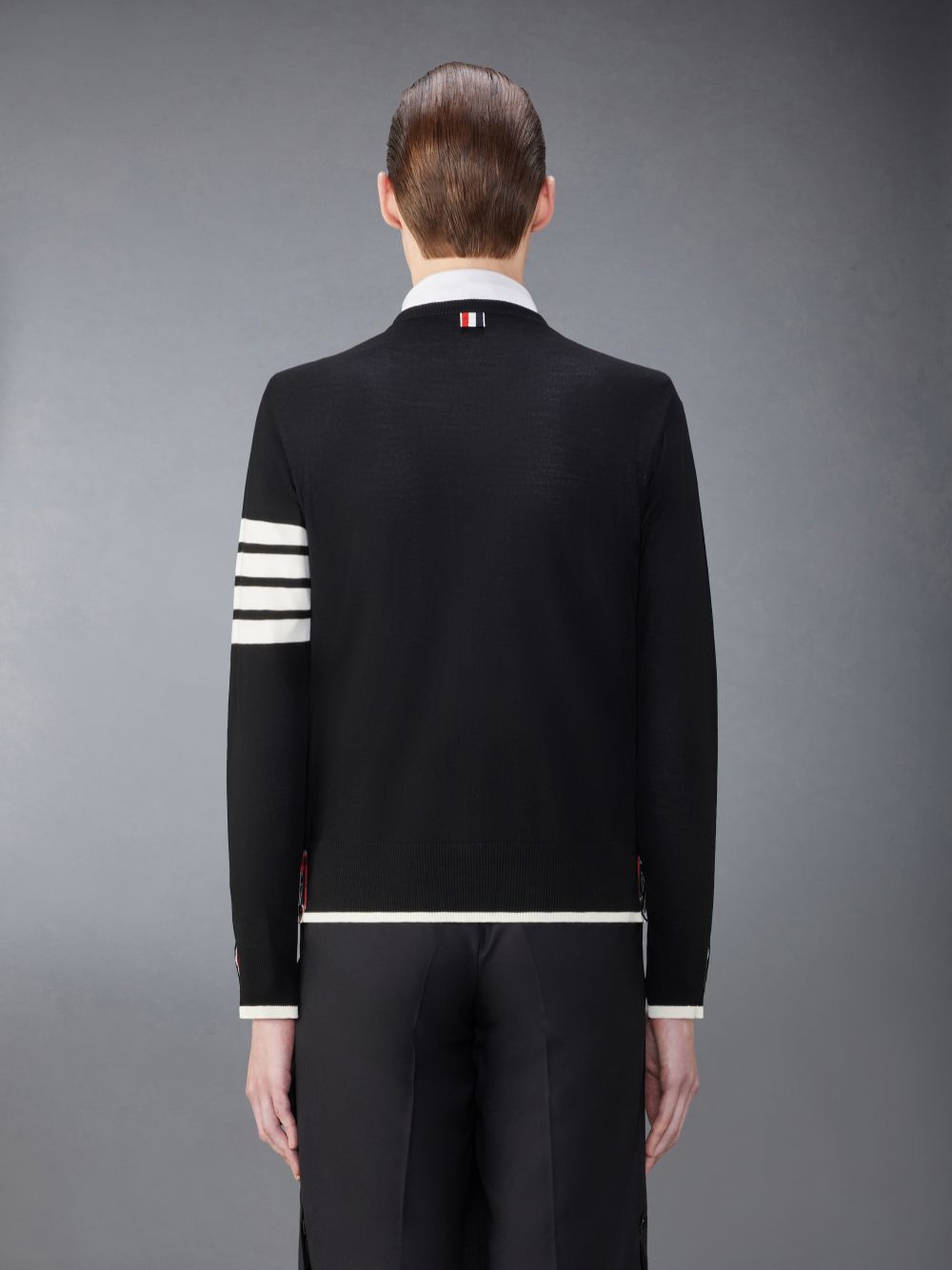 Thom Browne Fine Merino Wool 4-Bar Relaxed Fit Men Pullover Black | IBF45X04818