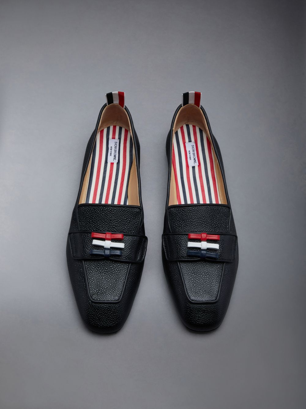 Thom Browne Flexible Leather Sole 3-Bow Women Loafers Black | PTW07E04260