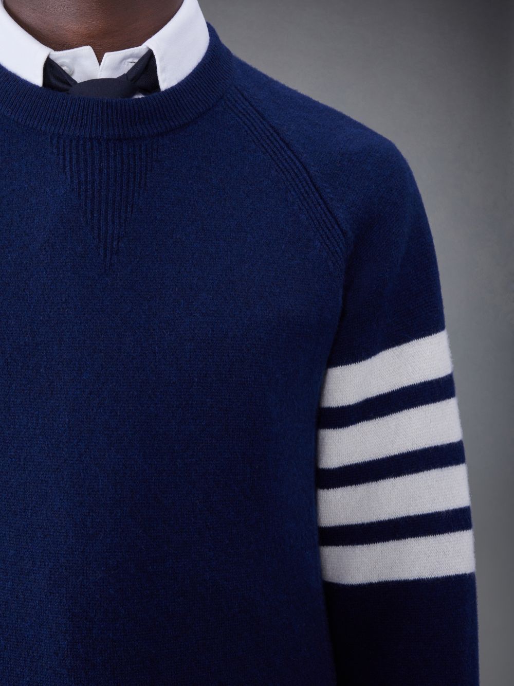 Thom Browne French Terry Cashmere 4-Bar Crewneck Men Pullover Navy | PBG17G62941