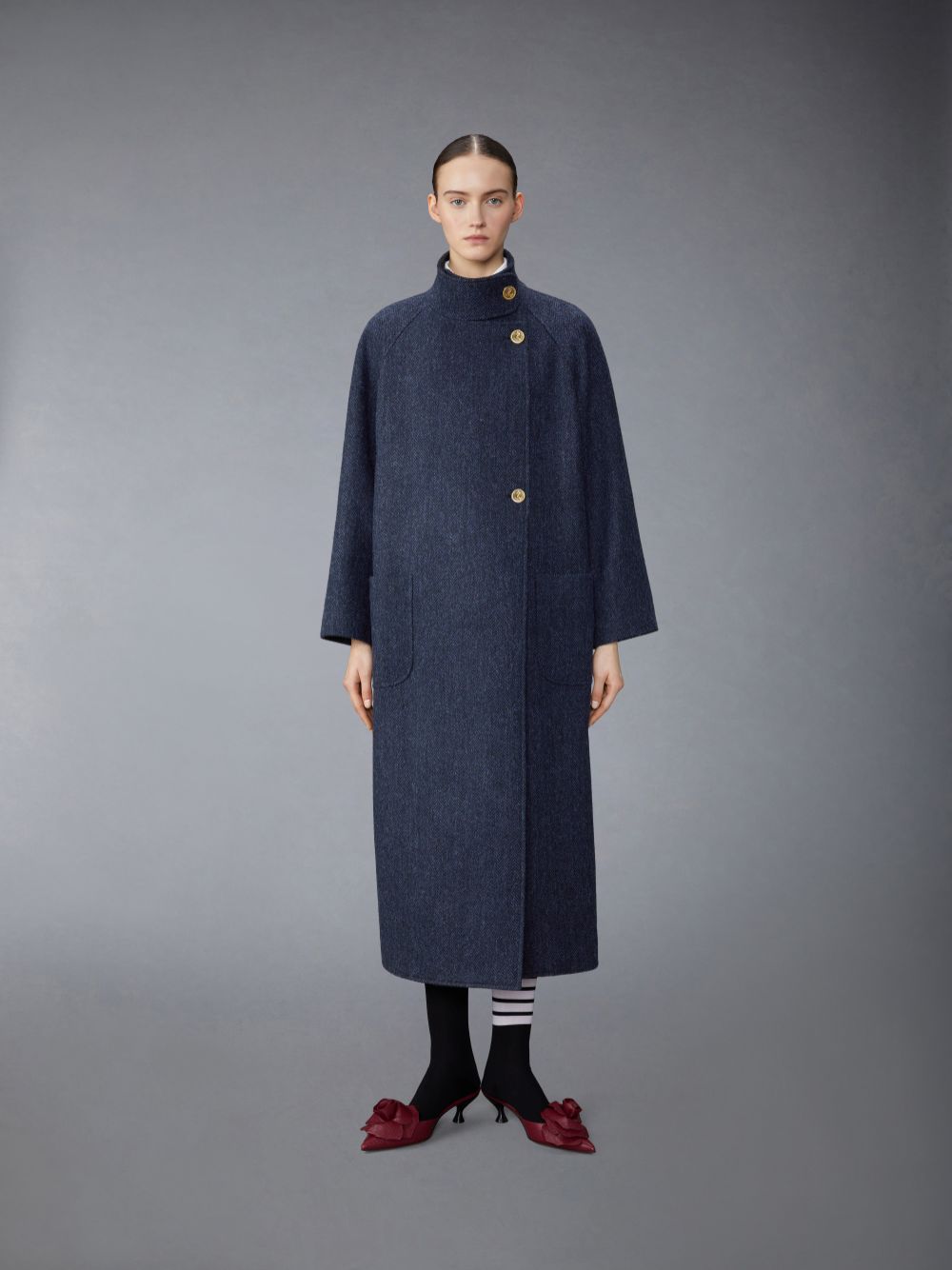 Thom Browne Herringbone Harris Tweed Midi Raglan Funnel Neck Women Coats Blue | GZW85A63780