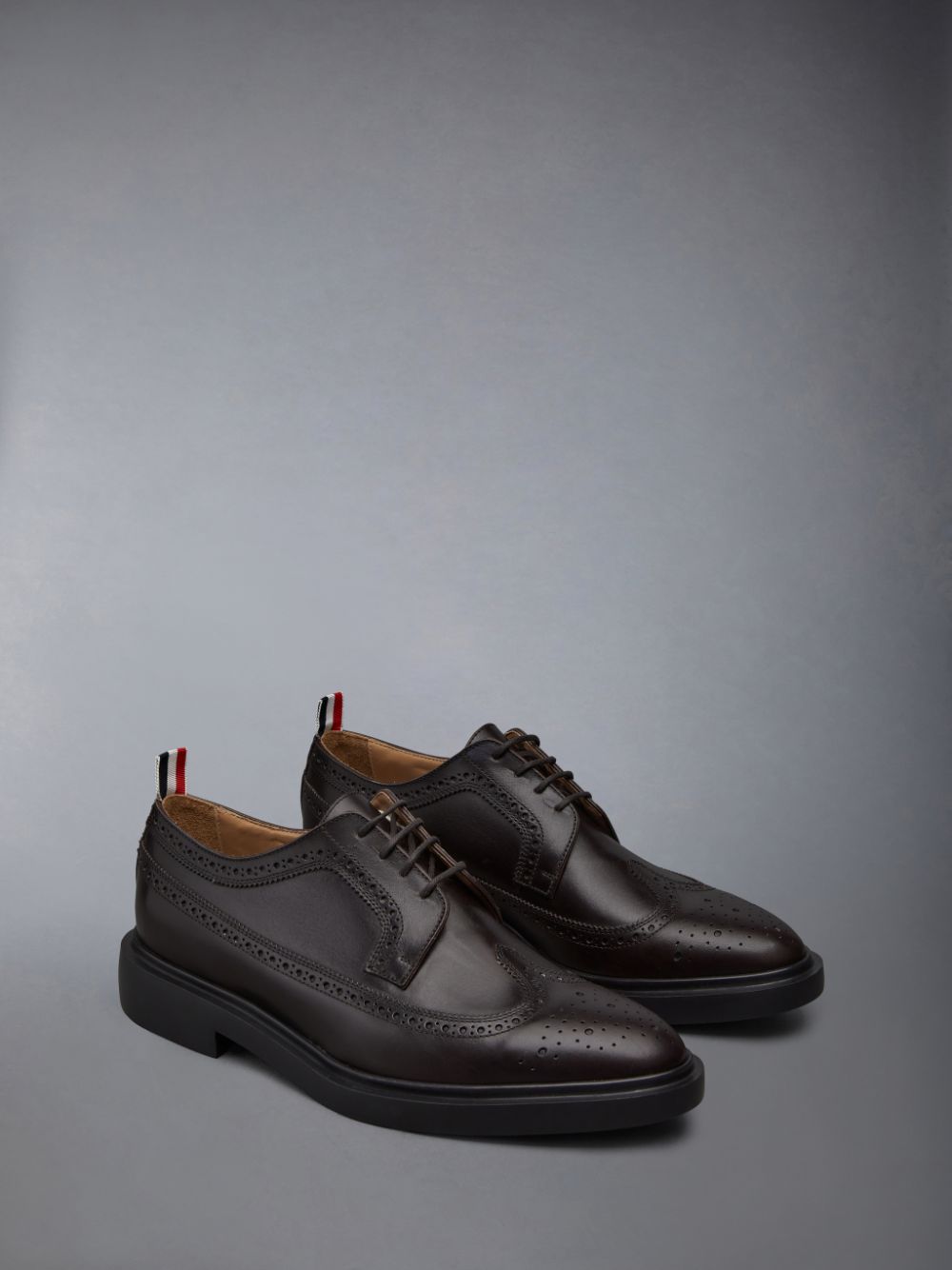 Thom Browne LONGWING W/ LIGHTWEIGHT RUBBER SOLE IN BOX CALF Men Brogue Shoes Brown | YKD32J78204