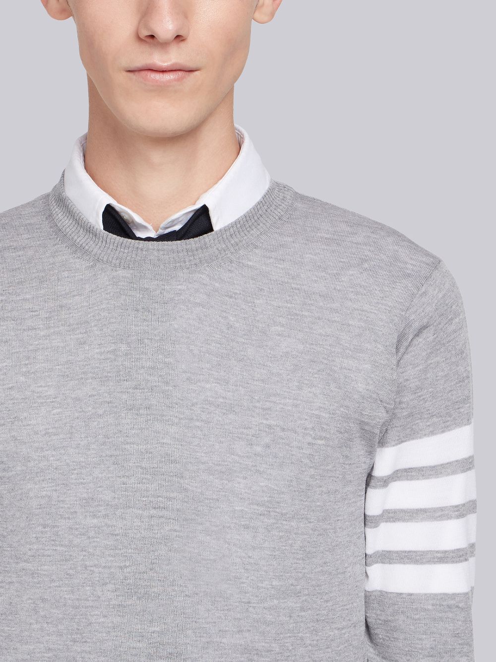 Thom Browne Light Fine Merino Wool 4-Bar Crew Neck Men Pullover Grey | GIA19V83323