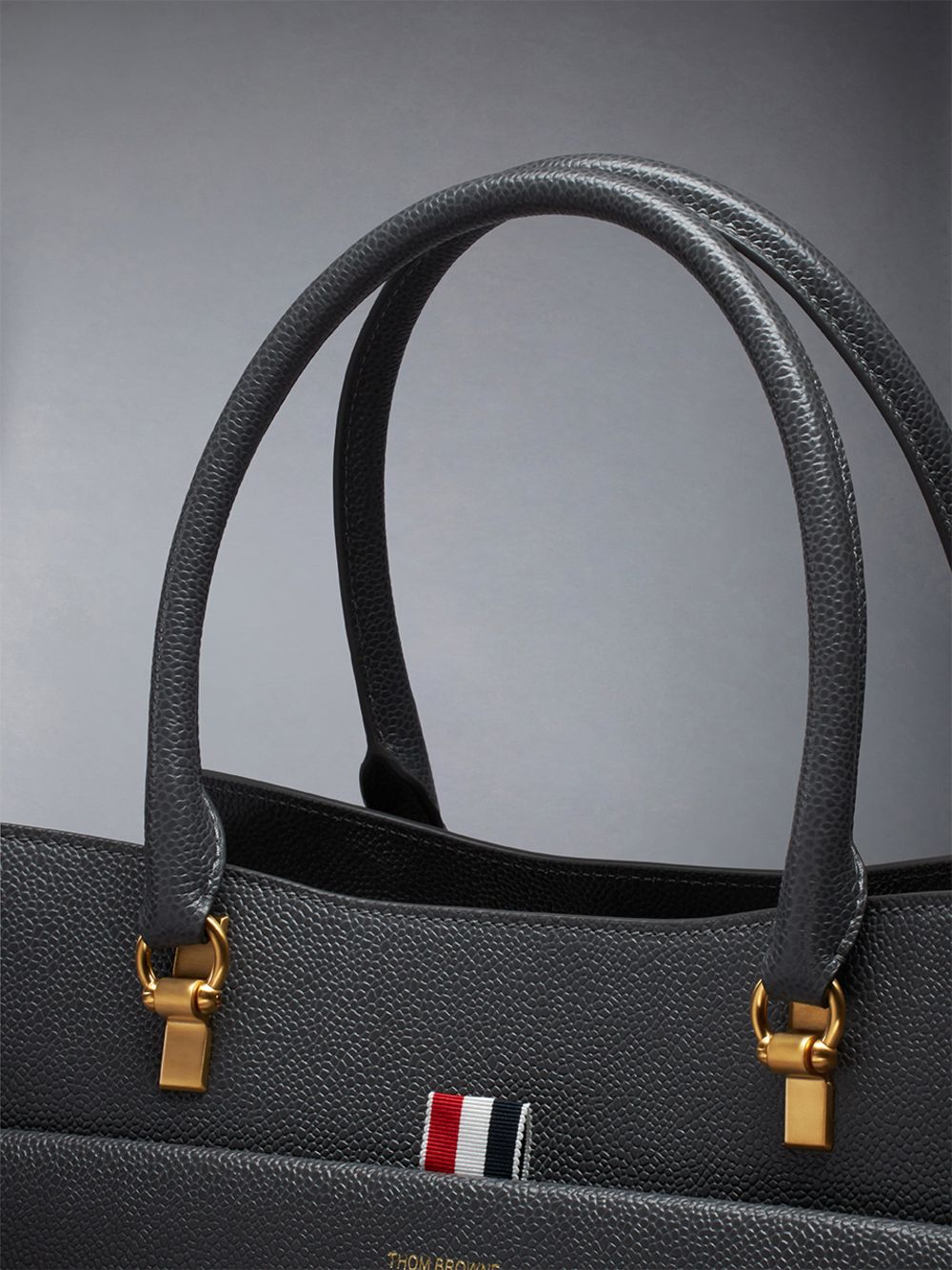 Thom Browne Medium Duet in Pebble Grain Leather Women Tote Bags Grey | QAM39H11092