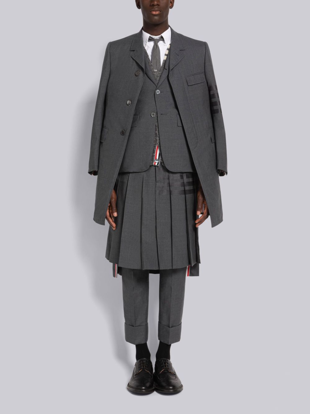 Thom Browne PLAIN WEAVE 4-BAR CHESTERFIELD Men Coats Grey | BBU66U34015