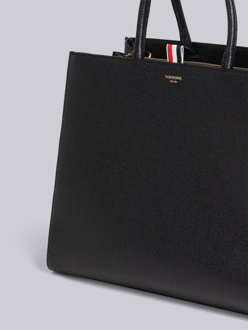 Thom Browne Pebble Grain Leather Large Trapeze Men Tote Bags Black | ZKO27V63346