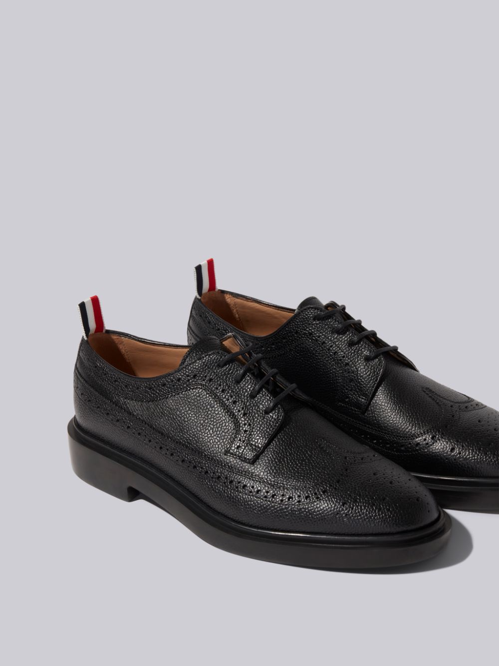 Thom Browne Pebble Grain Leather Lightweight Rubber Sole Longwing Women Brogue Shoes Black | MPA91M83564