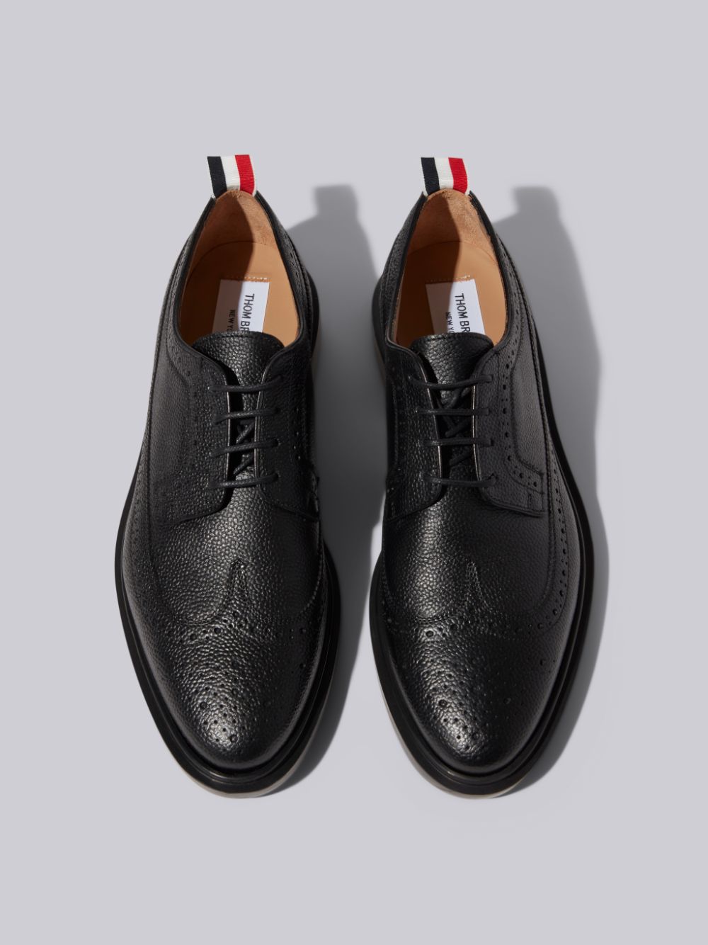 Thom Browne Pebble Grain Leather Lightweight Rubber Sole Longwing Women Brogue Shoes Black | MPA91M83564