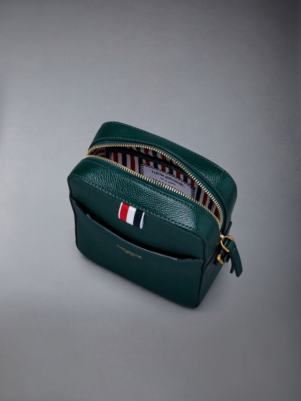 Thom Browne Pebble Grain Leather Vertical Camera Women Tool Bags Green | CMA65F95023