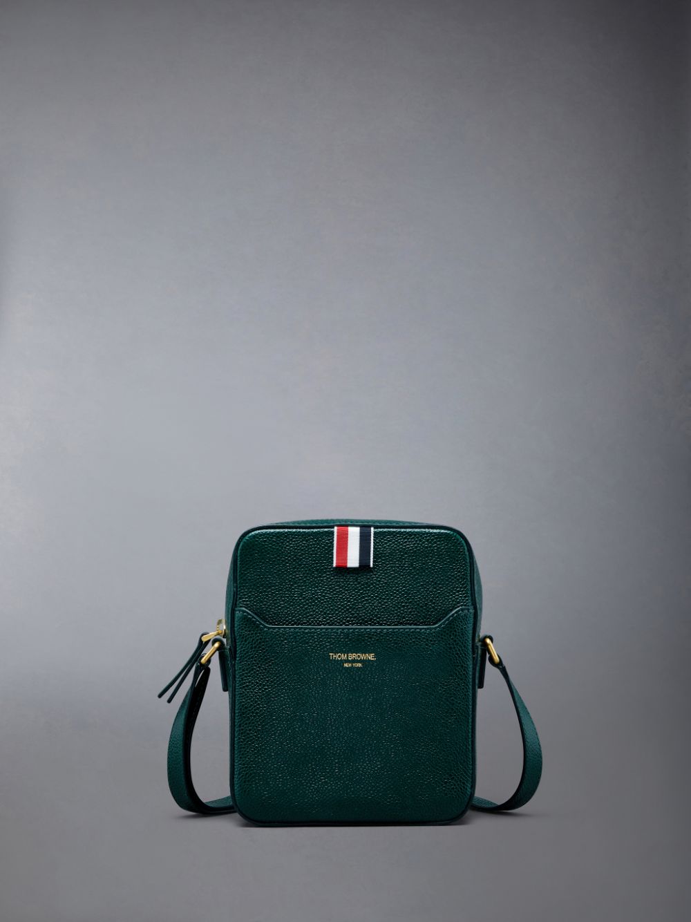 Thom Browne Pebble Grain Leather Vertical Camera Women Tool Bags Green | CMA65F95023