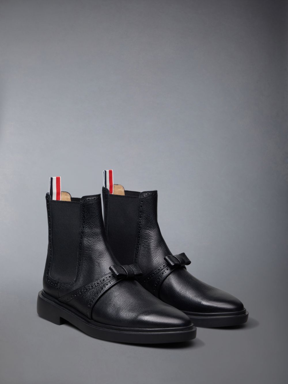 Thom Browne Pebble Grain Lightweight Rubber Sole Brogued Bow Chelsea Women Boots Black | LPT07I74106