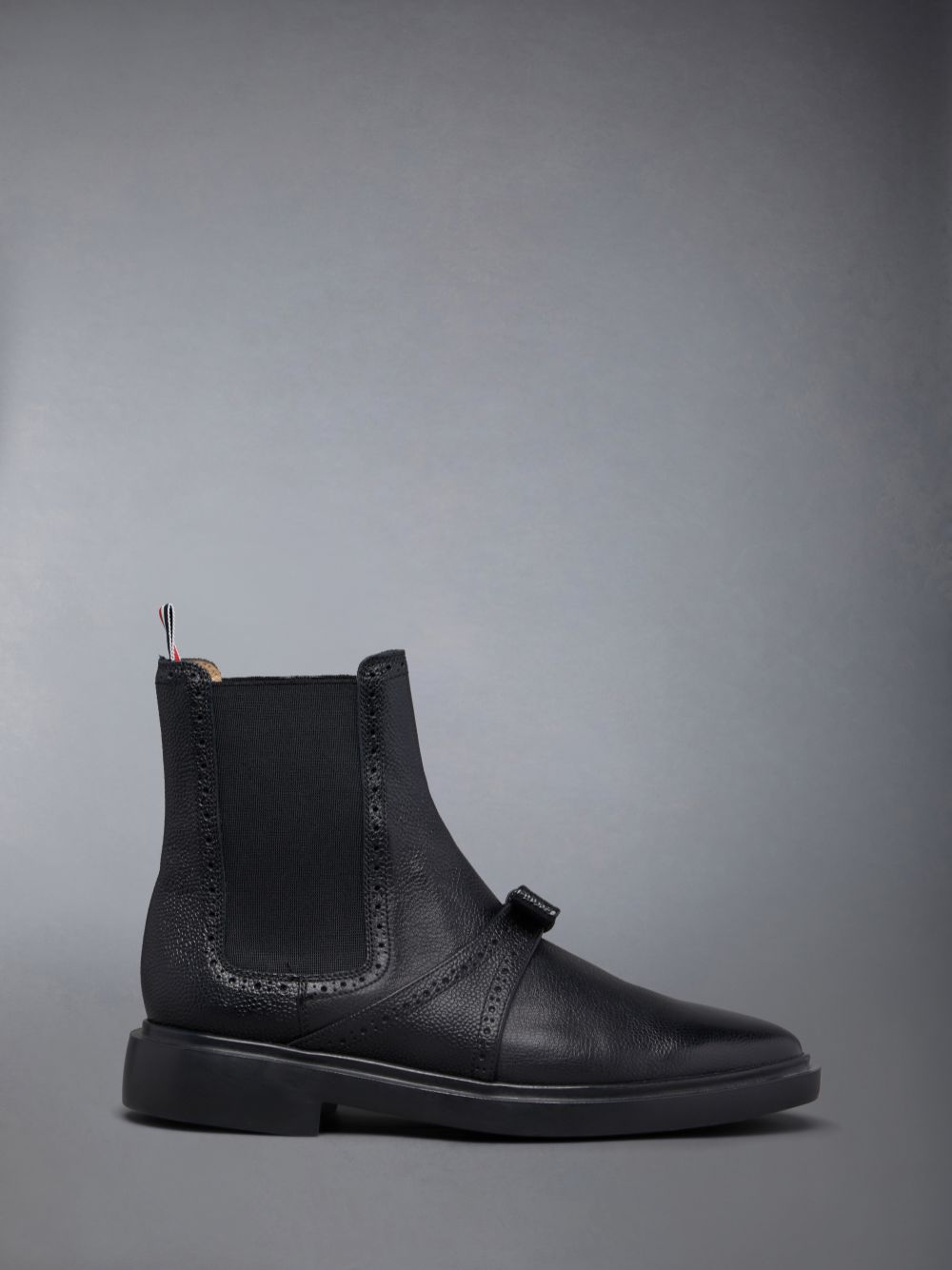 Thom Browne Pebble Grain Lightweight Rubber Sole Brogued Bow Chelsea Women Boots Black | LPT07I74106