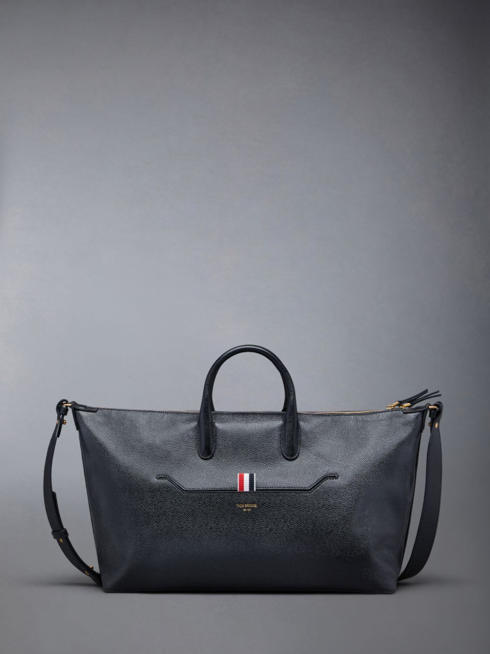 Thom Browne Pebble Grain Medium Men Duffle Bags Black | XWN37E44996