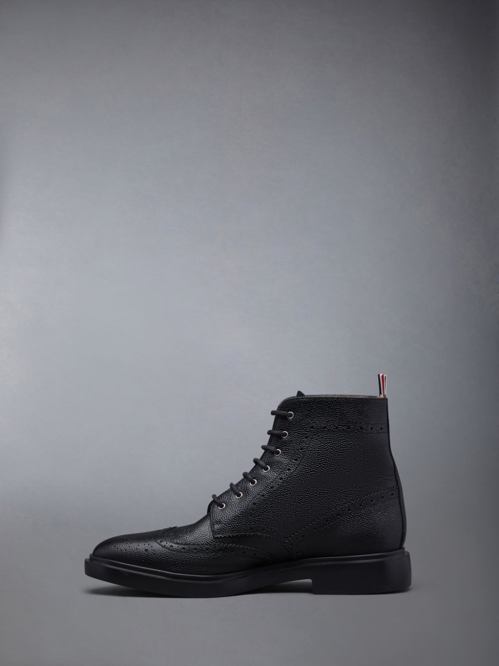 Thom Browne Pebble Grain Wingtip Men Boots Black | MSR96X46030