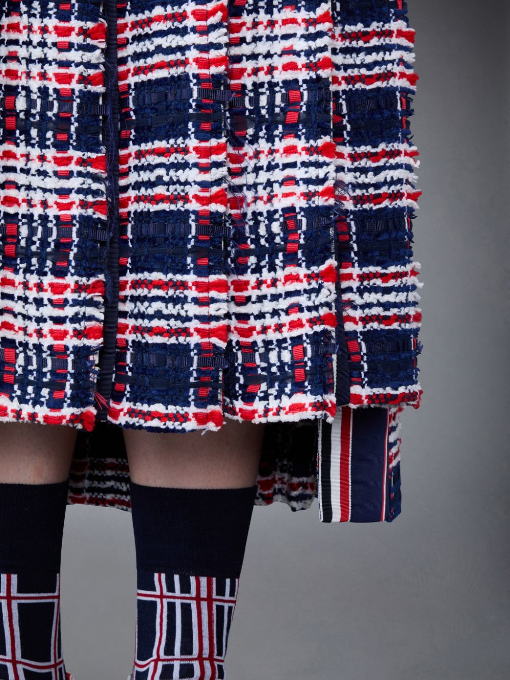 Thom Browne Prince of Wales Check Frayed Chenille Tweed Pleated Women Skirts Blue | EPC73J24463