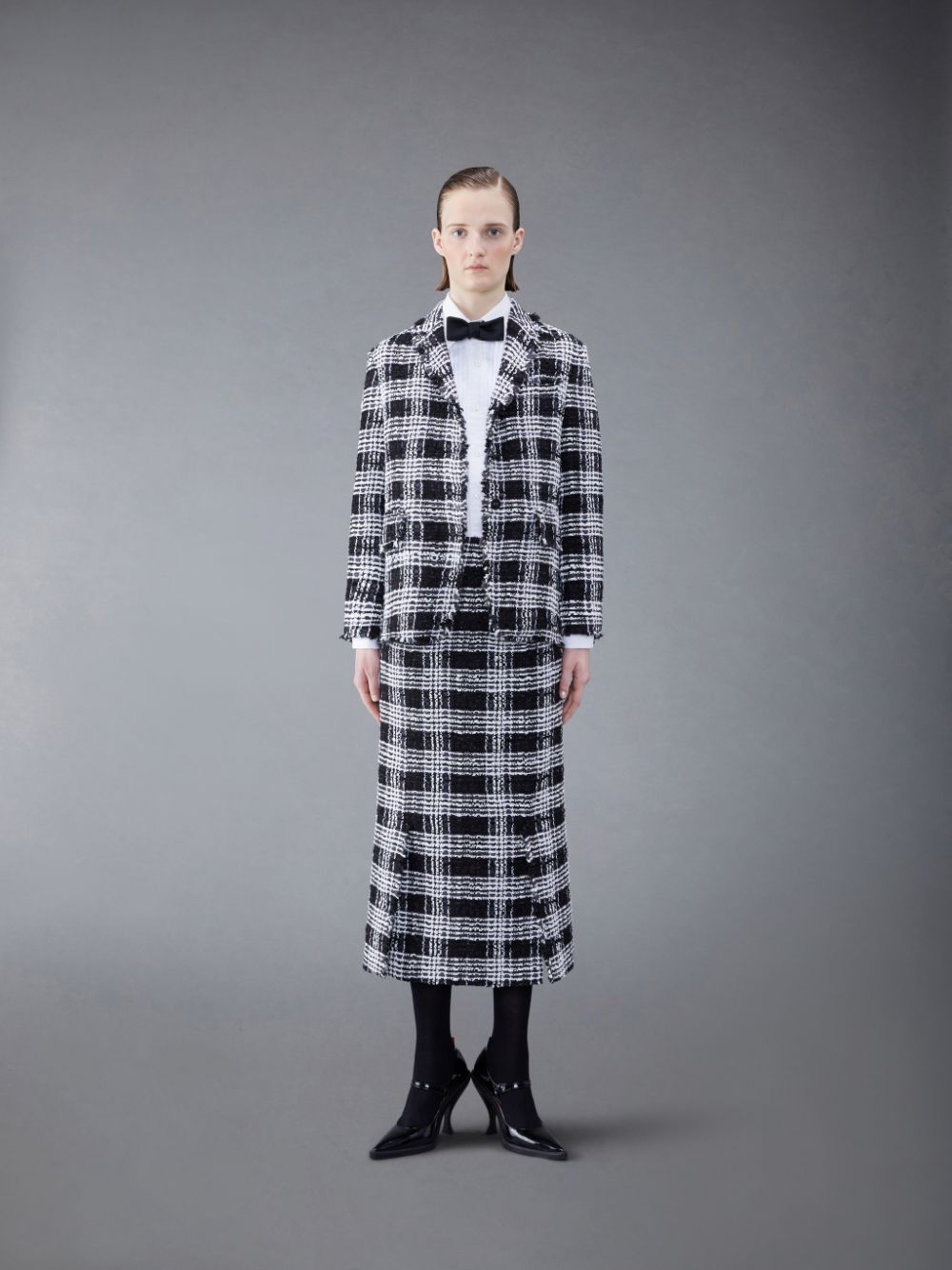 Thom Browne Prince of Wales Chenille Tweed Frayed Classic Sport Women Coats Black | VWG48O77174