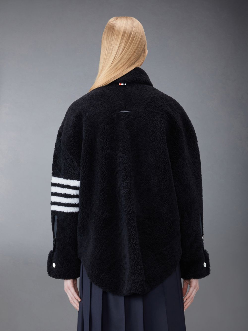 Thom Browne Shearling 4-Bar Supersized Shirt Women Jackets Blue | KEG85X37035