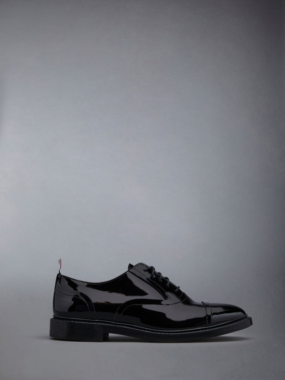 Thom Browne Soft Patent Raw Edge Goodyear Sole Cap Toe Men Oxford Shoes Black | CHT44I59177