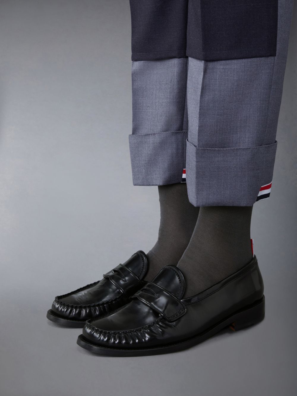 Thom Browne Spazzolato Pleated Varsity Men Loafers Black | TIE82V33363