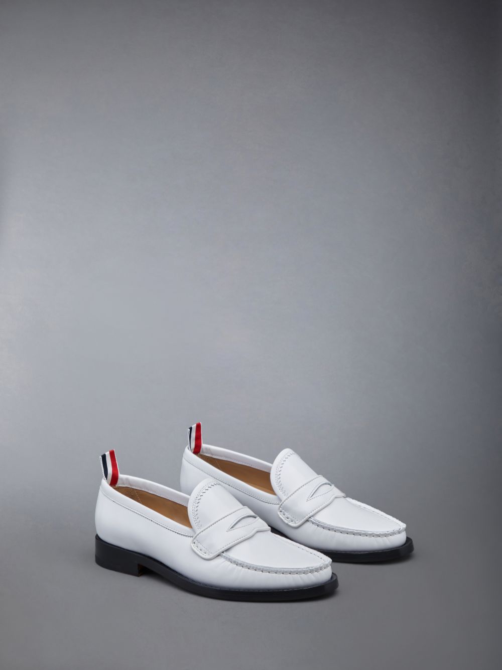 Thom Browne Spazzolato Pleated Varsity Women Loafers White | DDP23N64140