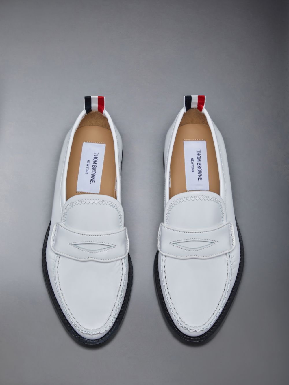 Thom Browne Spazzolato Pleated Varsity Women Loafers White | DDP23N64140