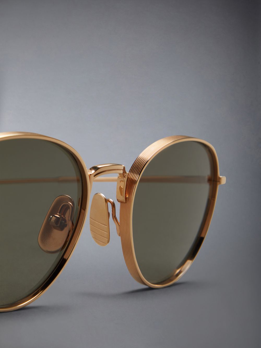 Thom Browne Titanium Round Men Sunglasses Gold | MZR58O52055