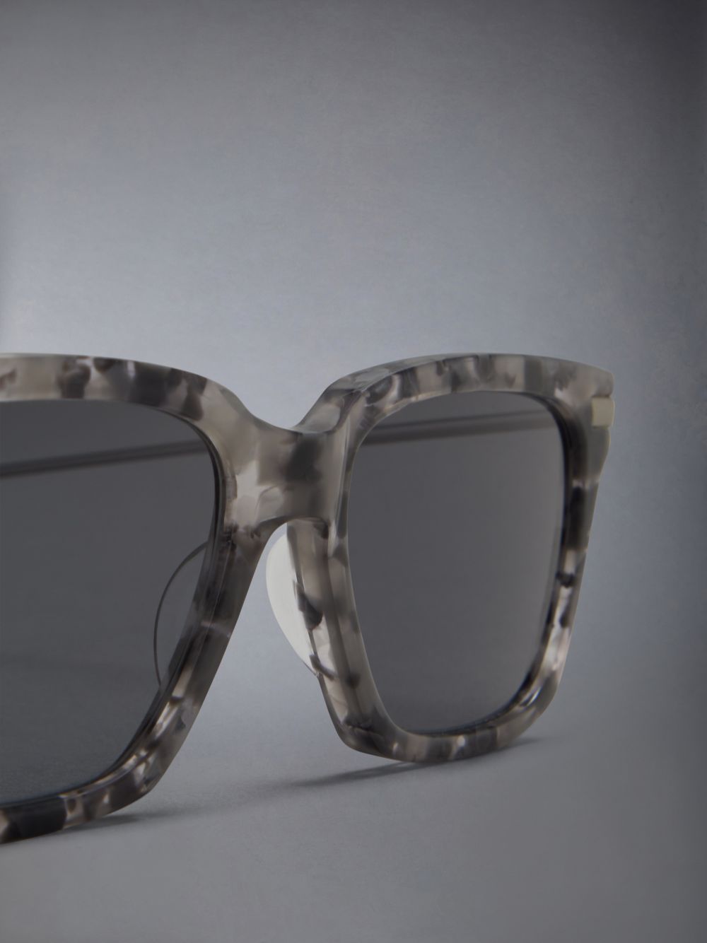 Thom Browne Tortoise Acetate And Titanium Rectangular Women Sunglasses Grey | ZNN13E66760