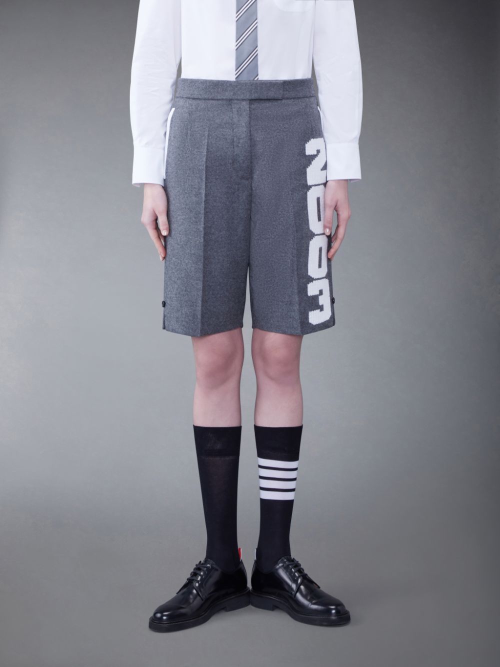 Thom Browne WOOL FLANNEL 2003 CLASSIC BERMUDA Women Shorts Grey | JQM97Z38414