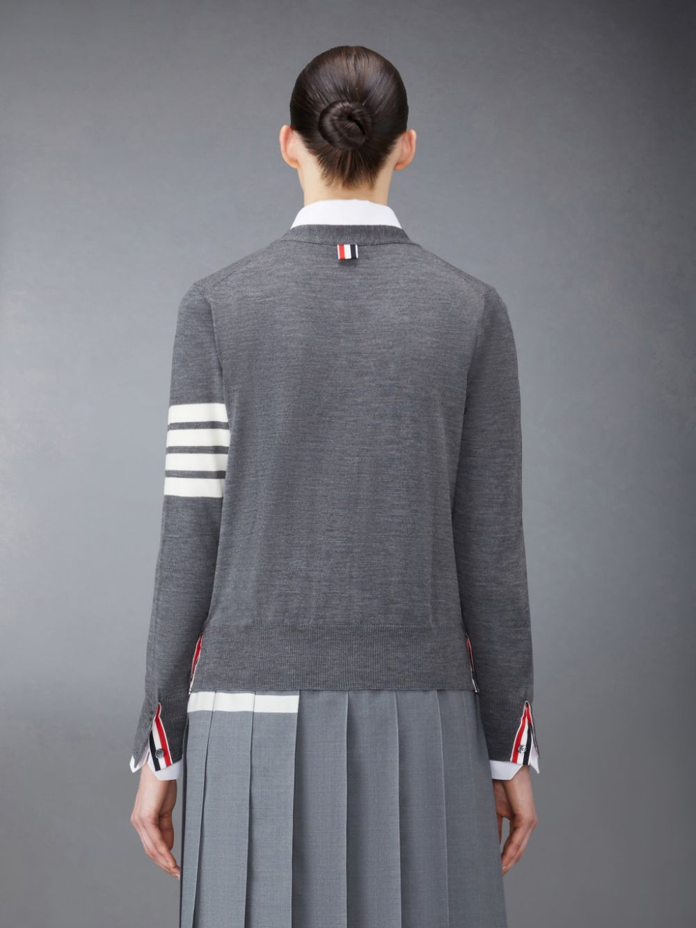 Thom Browne Wool 4-Bar Relaxed V-Neck Women Cardigan Grey | LIR15X63889