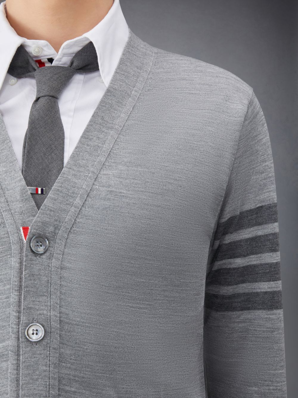 Thom Browne Wool 4-Bar V-Neck Men Cardigan Grey | UEO58P71458