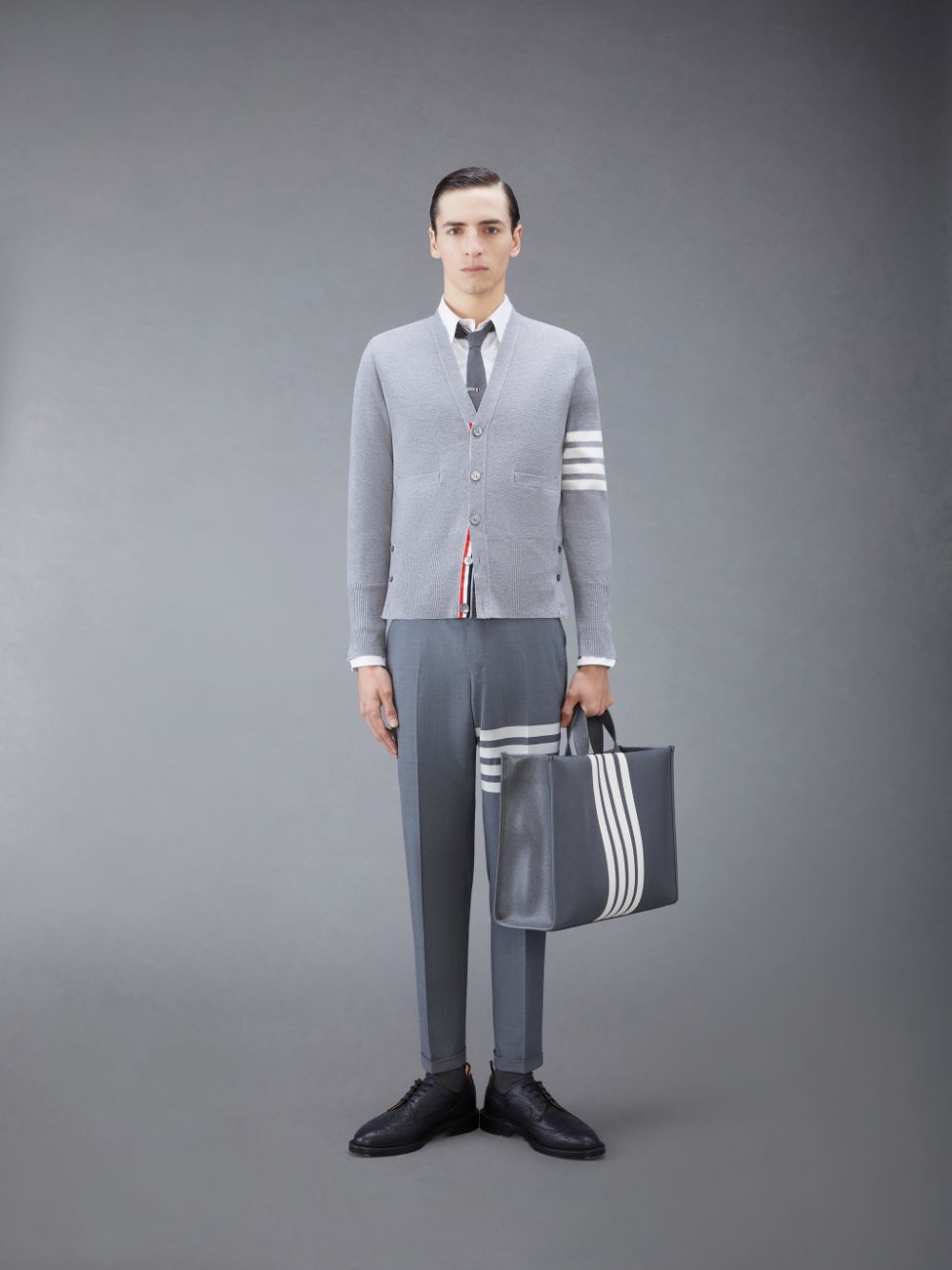 Thom Browne Wool 4-Bar V-Neck Men Cardigan Grey | YQJ64C78425