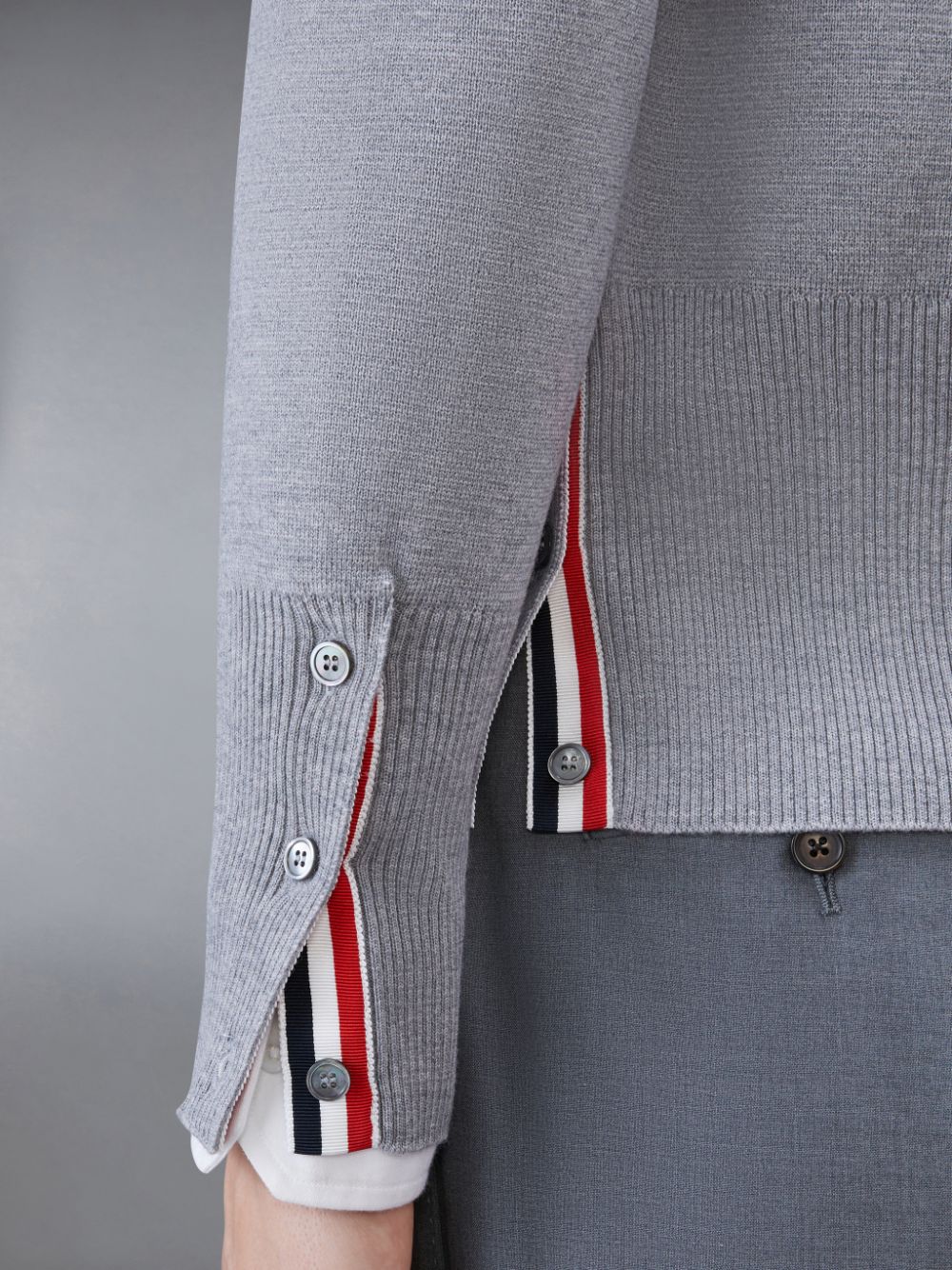 Thom Browne Wool 4-Bar V-Neck Men Cardigan Grey | YQJ64C78425