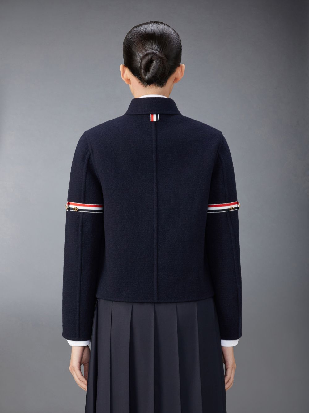 Thom Browne Wool Cashmere Armband Bell Sleeve With Shearling Collar Women Jackets Blue | LGC23X32671