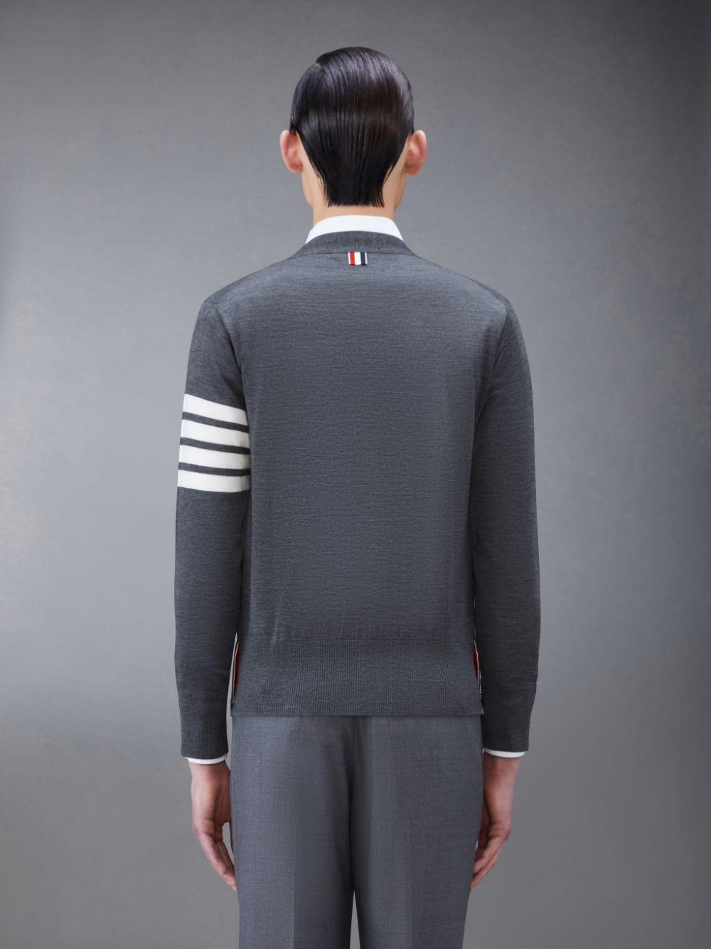 Thom Browne Wool Classic V-Neck Men Cardigan Grey | NRS91A94755