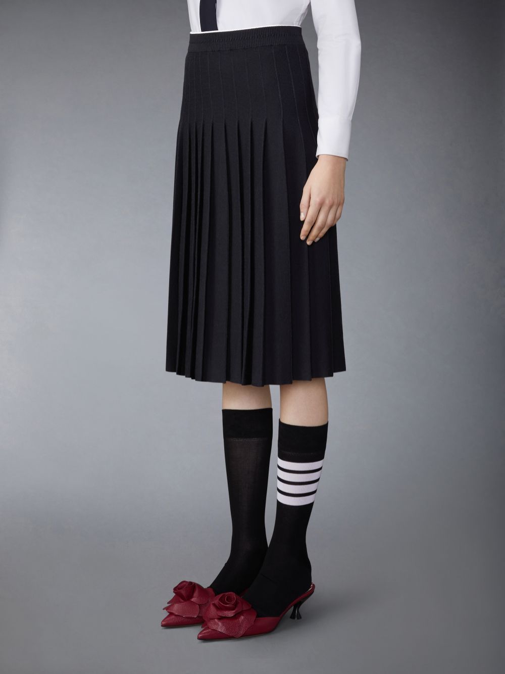 Thom Browne Wool Silk Blend Tipping Cable Waistband Midi Pleated Women Skirts Black | BPV07F23533