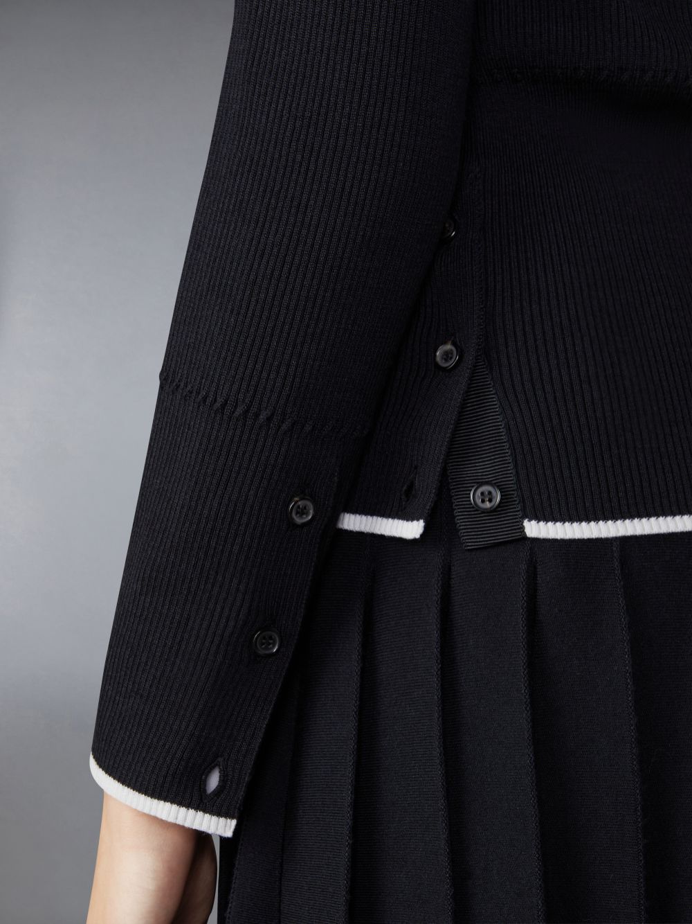 Thom Browne Wool Silk Blend Tipping Rib Stitch Cable Women Cardigan Black | NBI30S70973